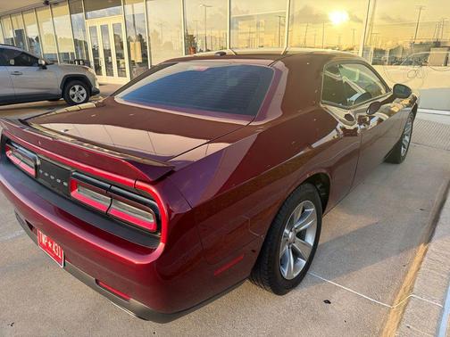 Octane Red Pearlcoat 2020 Dodge Challenger SXT