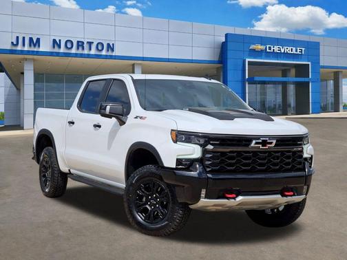 Summit White 2023 Chevrolet Silverado 1500 ZR2