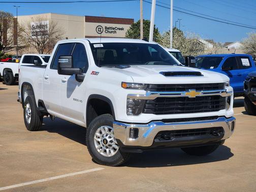 Summit White 2026 Chevrolet Silverado 2500 LT