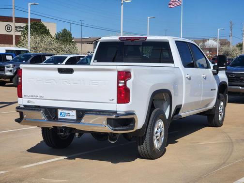 Summit White 2026 Chevrolet Silverado 2500 LT