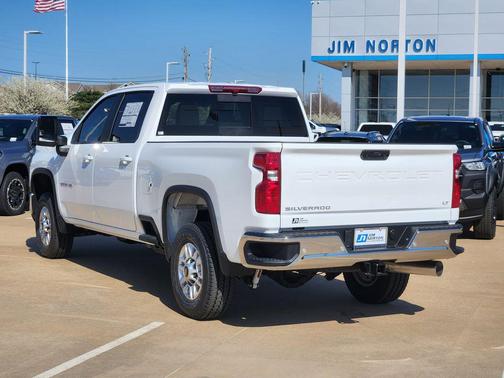 Summit White 2026 Chevrolet Silverado 2500 LT