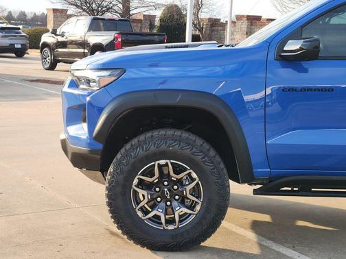 Reef Blue Metallic 2026 Chevrolet Colorado ZR2