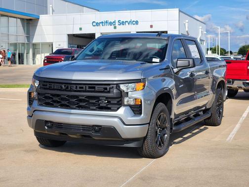 2025 Chevrolet Silverado 1500 Custom