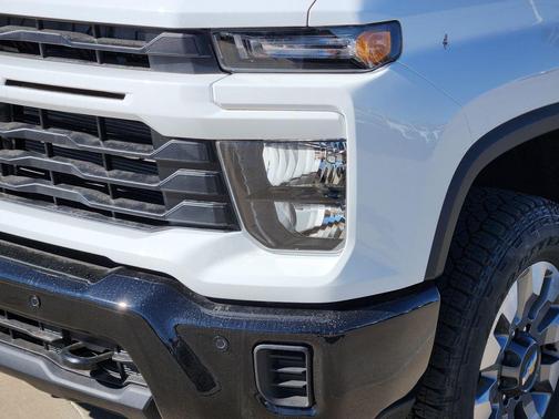 2026 Chevrolet Silverado 2500 Custom