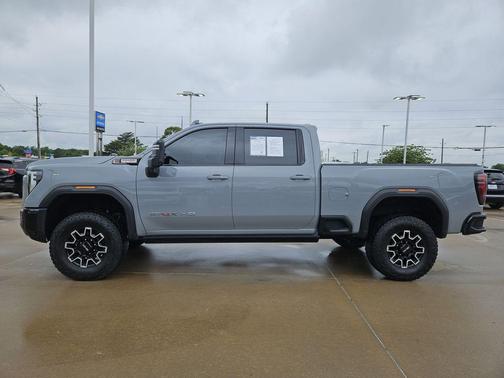 Thunderstorm Gray 2025 GMC Sierra 2500 AT4X