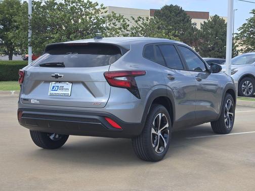Sterling Gray Metallic 2026 Chevrolet Trax FWD 1RS