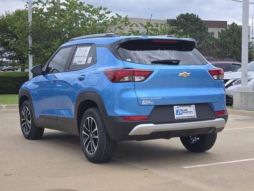 Marina Blue Metallic 2026 Chevrolet Trailblazer LT