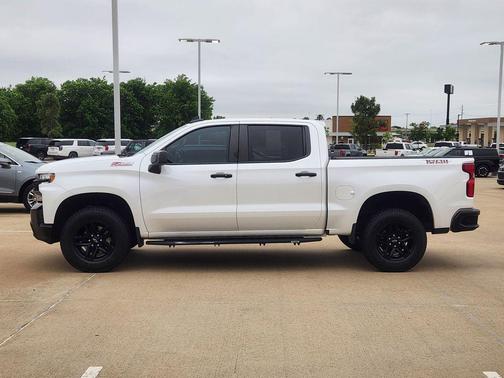 Iridescent Pearl Tricoat 2022 Chevrolet Silverado 1500 Limited LT Trail Boss
