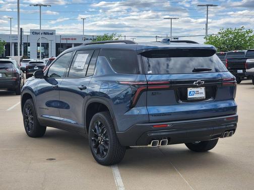 Lakeshore Blue 2026 Chevrolet Traverse LT