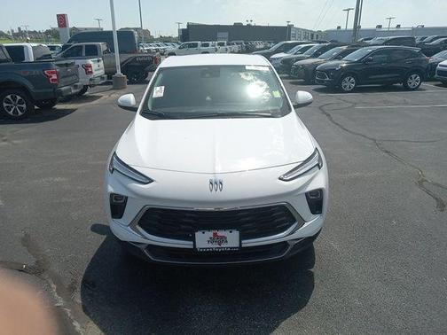 Summit White 2025 Buick Encore GX Preferred