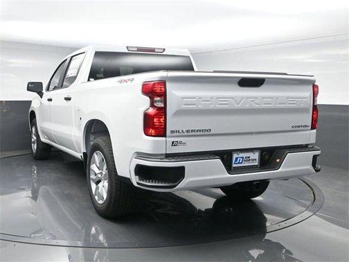 Summit White 2025 Chevrolet Silverado 1500 Custom