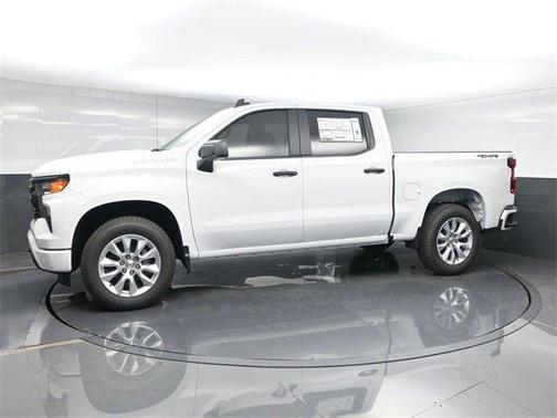 Summit White 2025 Chevrolet Silverado 1500 Custom