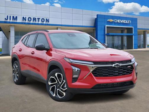 Apex Red 2026 Chevrolet Trax FWD 2RS