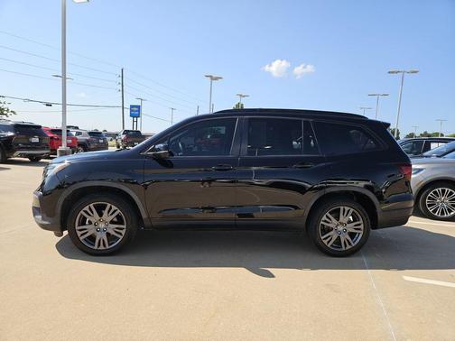 Crystal Black Pearl 2022 Honda Pilot 2WD Sport