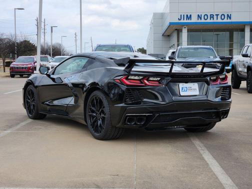 2026 Chevrolet Corvette Stingray w/1LT