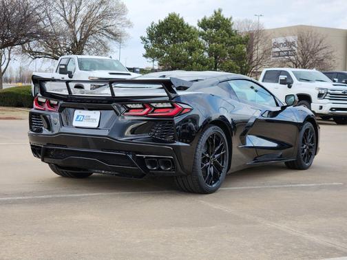 2026 Chevrolet Corvette Stingray w/1LT