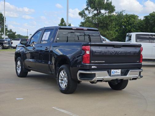 Dark Ash Metallic 2022 Chevrolet Silverado 1500 LT