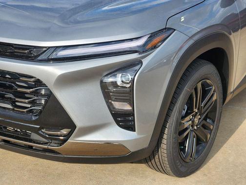 Sterling Gray Metallic 2026 Chevrolet Trax FWD ACTIV