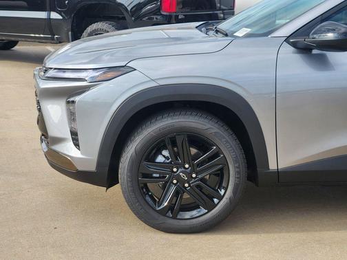 Sterling Gray Metallic 2026 Chevrolet Trax FWD ACTIV