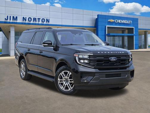 Black Metallic 2025 Ford Expedition Max Active 4x4