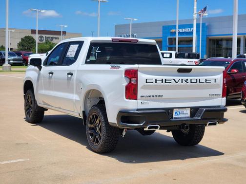 Summit White 2026 Chevrolet Silverado 1500 Custom Trail Boss