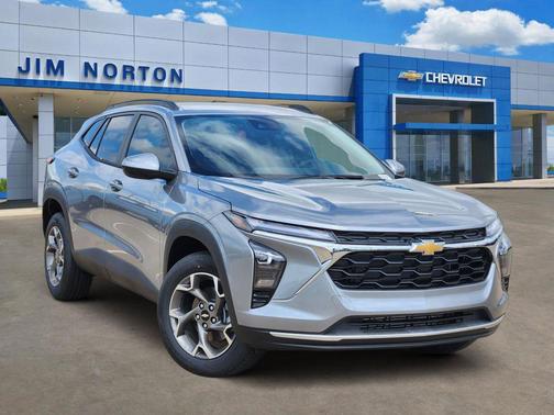 Sterling Gray Metallic 2026 Chevrolet Trax LT