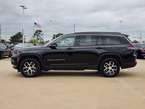 Diamond Black Crystal Pearlcoat 2024 Jeep Grand Cherokee L Limited