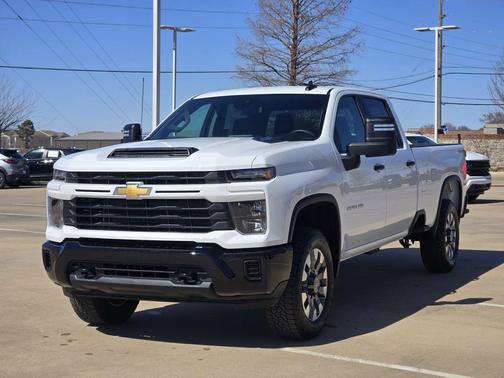 2026 Chevrolet Silverado 2500 Custom