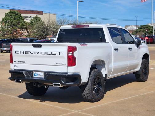 Summit White 2026 Chevrolet Silverado 1500 Custom Trail Boss