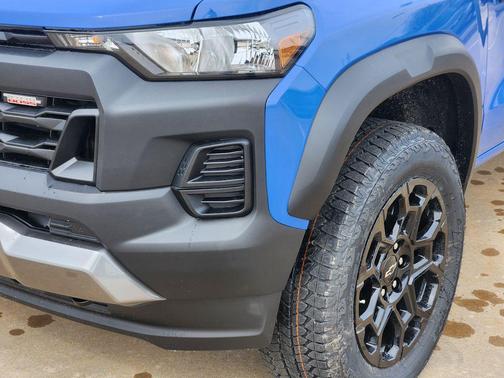 Reef Blue Metallic 2026 Chevrolet Colorado Trail Boss