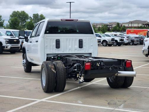 2025 Chevrolet Silverado 3500 WT