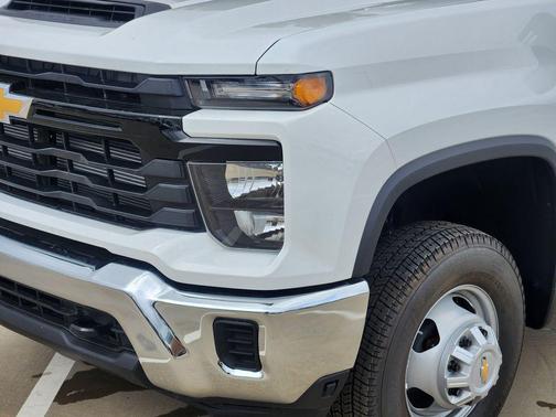 2025 Chevrolet Silverado 3500 WT