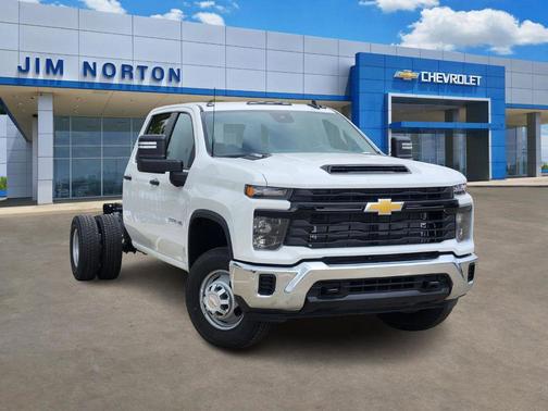 2025 Chevrolet Silverado 3500 WT