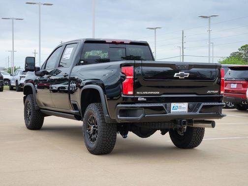 Black 2026 Chevrolet Silverado 2500 Crew Cab, Standard Bed, XR2, 4WD