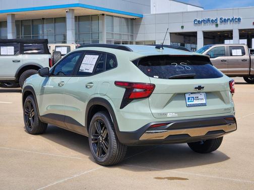 Cacti Green 2026 Chevrolet Trax FWD ACTIV