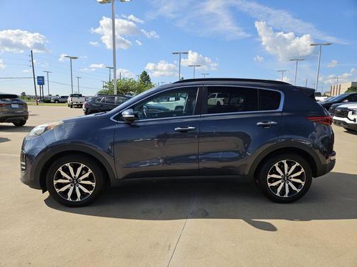 Pacific Blue 2018 Kia Sportage EX