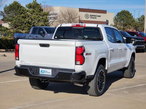 Summit White 2026 Chevrolet Colorado Z71