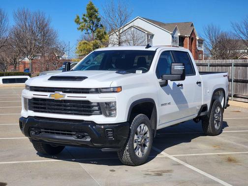 2026 Chevrolet Silverado 2500 Custom