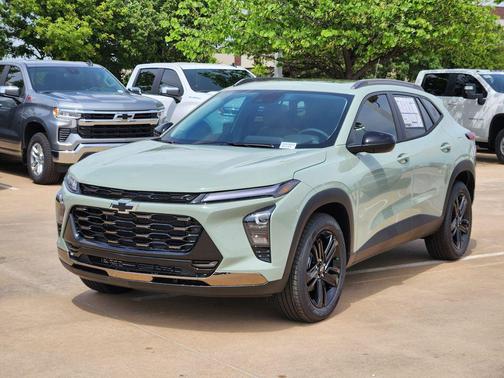 Cacti Green 2026 Chevrolet Trax FWD ACTIV