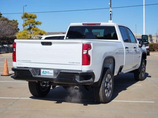 2026 Chevrolet Silverado 2500 Custom