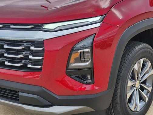 Radiant Red Tintcoat 2026 Chevrolet Equinox 1LT