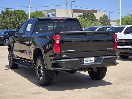 Black 2026 Chevrolet Silverado 1500 ZR2
