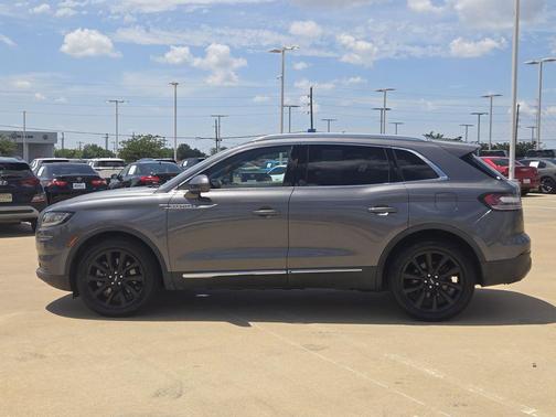 Asher Gray Metallic Clearcoat 2022 Lincoln Nautilus Reserve