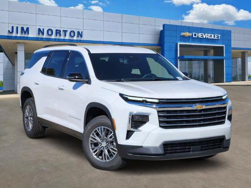 Summit White 2027 Chevrolet Traverse LT