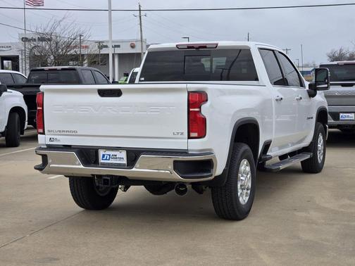 Summit White 2026 Chevrolet Silverado 2500 LTZ