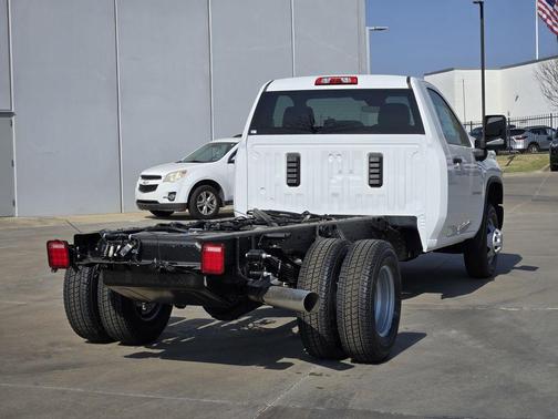 Summit White 2026 Chevrolet Silverado 3500 WT