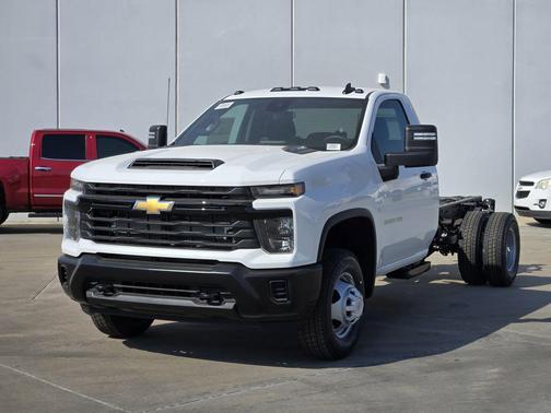 Summit White 2026 Chevrolet Silverado 3500 WT