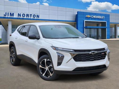 Summit White 2026 Chevrolet Trax FWD 1RS