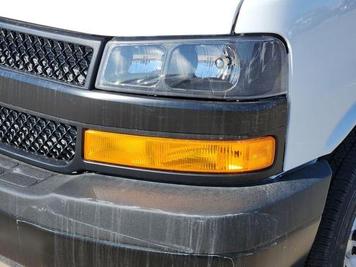 2025 Chevrolet Express 3500 RWD 3500 Extended Wheelbase WT