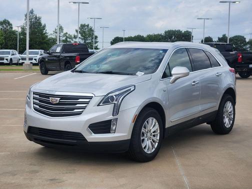 Radiant Silver Metallic 2019 Cadillac XT5 Base
